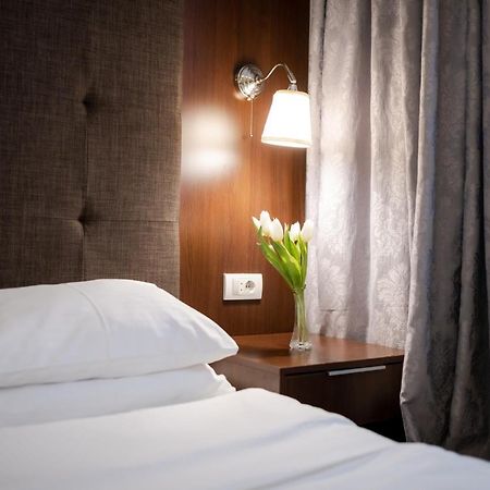 Luka De Luka Suites Belgrado Buitenkant foto