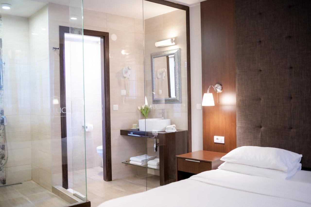 Luka De Luka Suites Belgrado Buitenkant foto