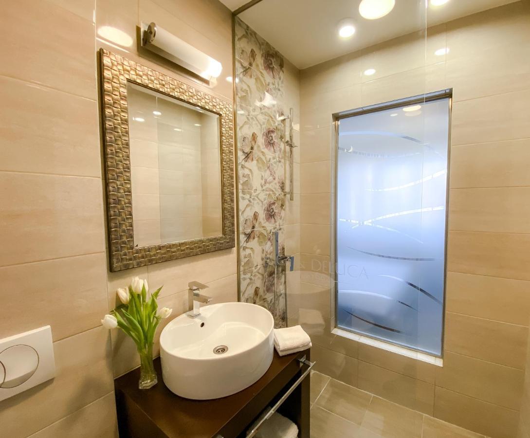 Luka De Luka Suites Belgrado Buitenkant foto
