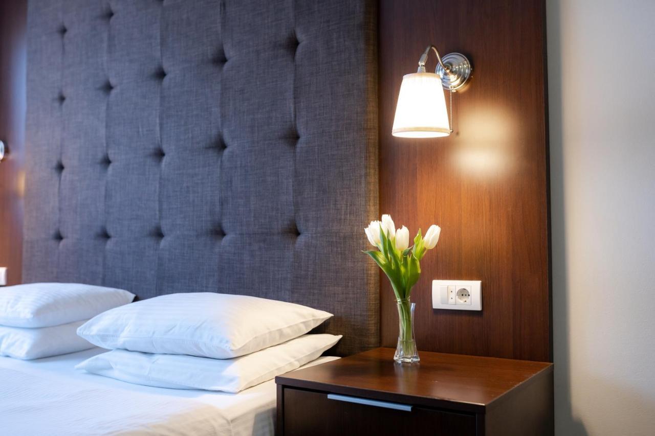 Luka De Luka Suites Belgrado Buitenkant foto