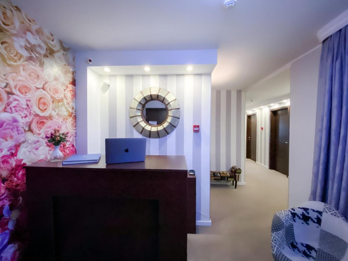 Luka De Luka Suites Belgrado Buitenkant foto